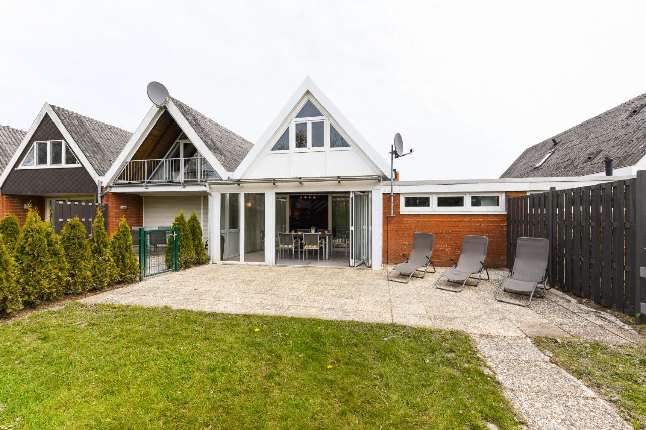 Haus Nordseepferdchen Бензерзил Екстериор снимка